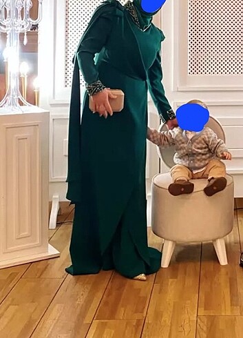 42 Beden yeşil Renk Ebru tarakçıdan tesettür abiye