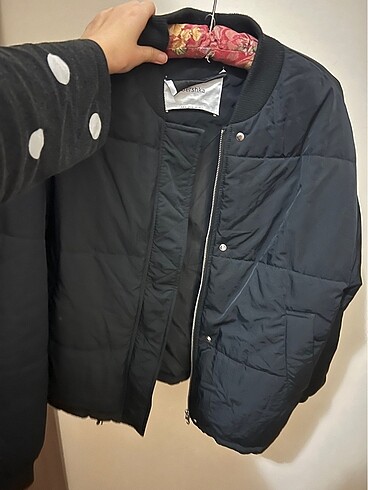 Bershka şişme mont