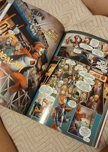  Harley Quinn Cilt 3 - Vur Bıçakla