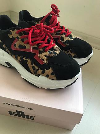 Leopar desenli siyah sneakars