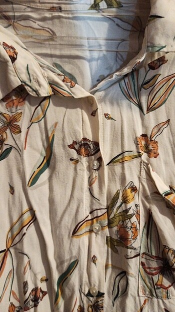 s Beden Pull&Bear kısa kollu crop gömlek 