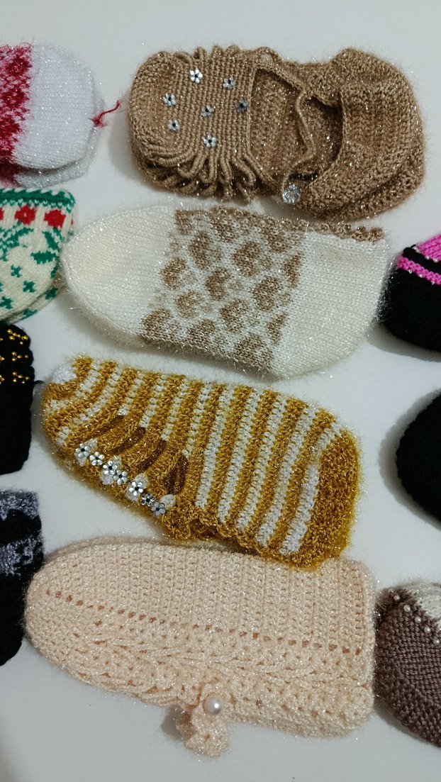 El Örgüsü Çeşitli Renklerde Patik Modelleri - Görsel 3