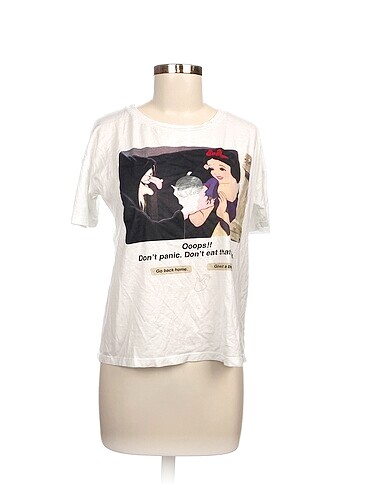 Zara T-shirt %70 İndirimli.