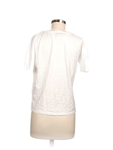 s Beden Zara T-shirt %70 İndirimli.