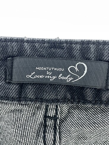 34 Beden gri Renk Love My Body Jean / Kot %70 İndirimli.
