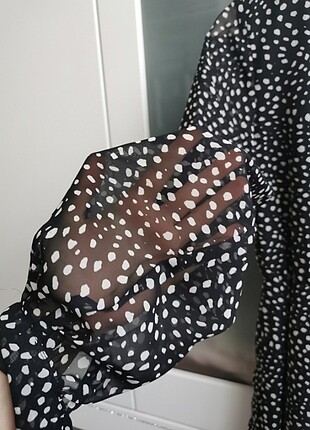 40 Beden Puantiyeli Şifon Elbise 