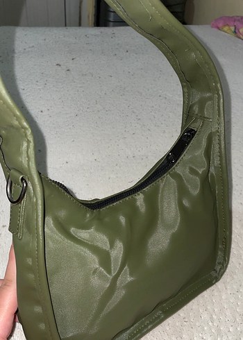 Miu Miu Yeşil Parlak Kadın Omuz Çantası