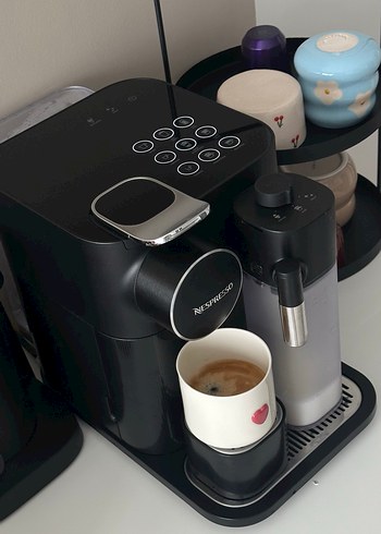 Nespresso Gran Lattissima Black - Görsel 4