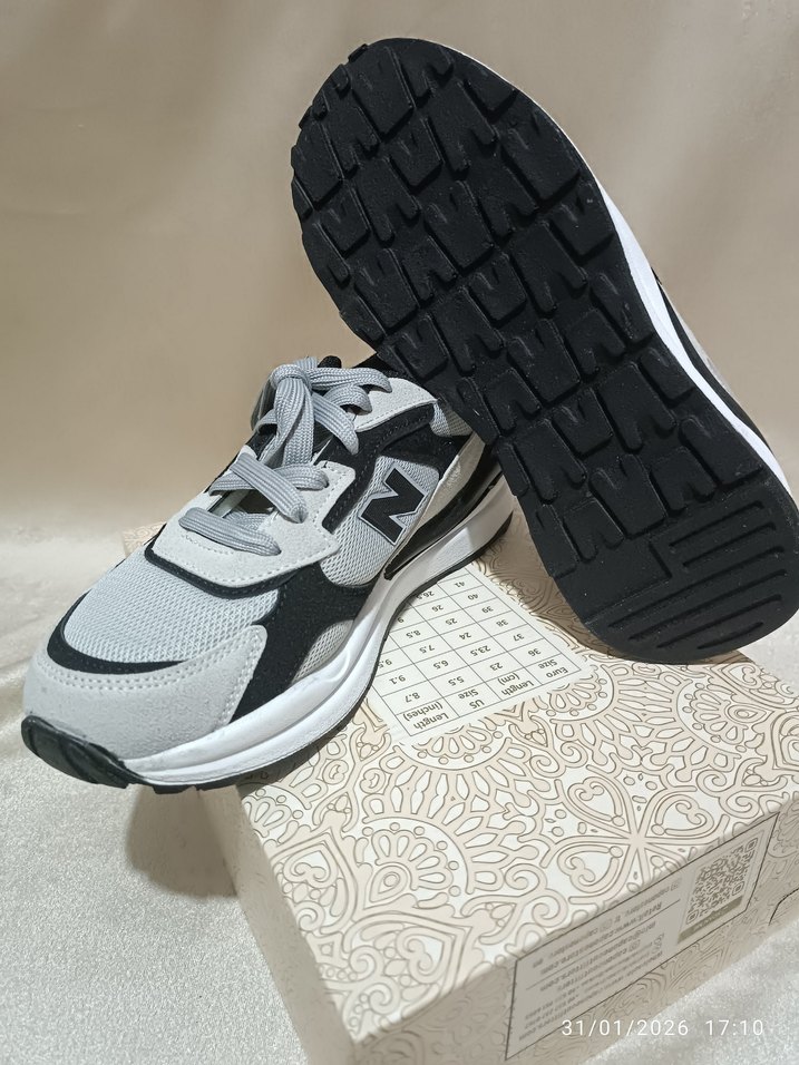 Gri New Balance Erkek Spor Ayakkabı - Görsel 5