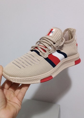 Tommy Hilfiger ürünü
