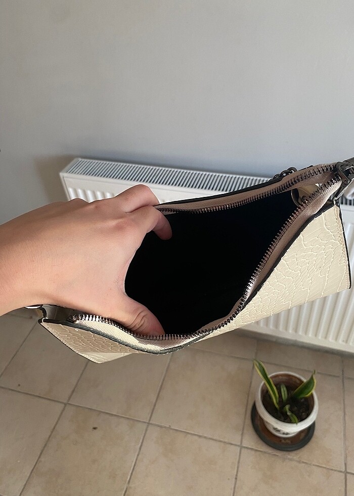 krem rengi zincir kol çantası - Görsel 3