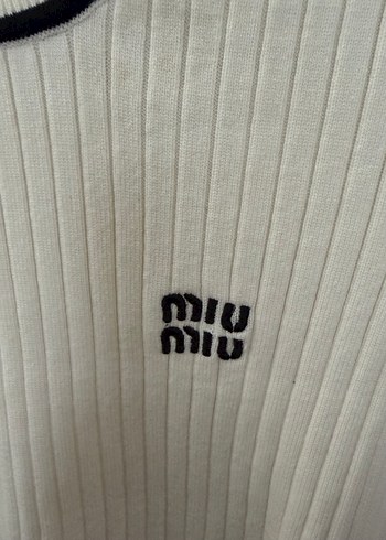 Miu Miu Beyaz Kısa Kollu Triko Tişört - Görsel 3