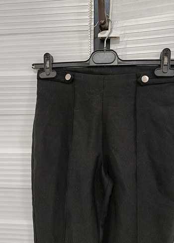 Trendyol & Milla Düğmeli Siyah Mini Kumaş Kadın Pantolon