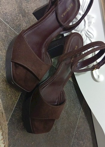 Kahverengi Süet Platform Topuklu Kadın Sandalet - Görsel 7