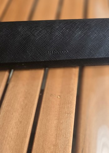 Prada Prada Siyah Tokalı Gözlük Kabı