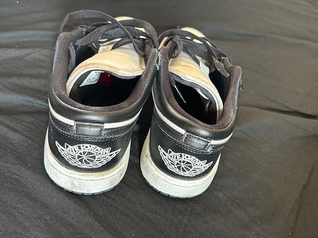 38,5 Beden siyah Renk Nike ait jordan 1 low