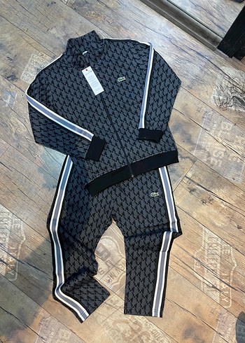 Lacoste eşofman takımı