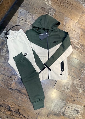 Nike Tech eşofman takımı - Görsel 4