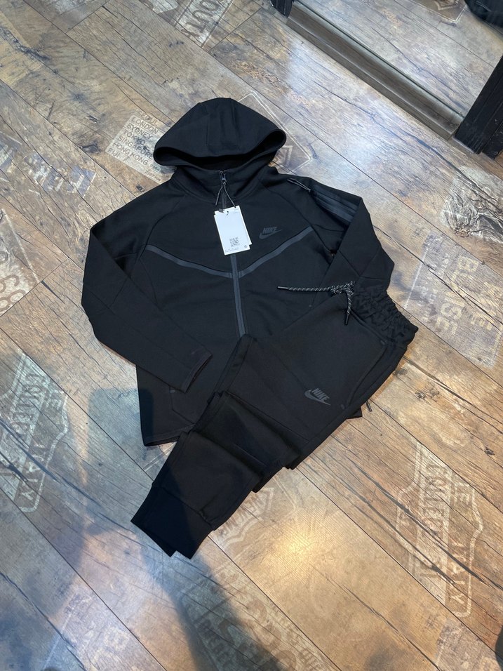 Nike tech eşofman takımı - Görsel 3