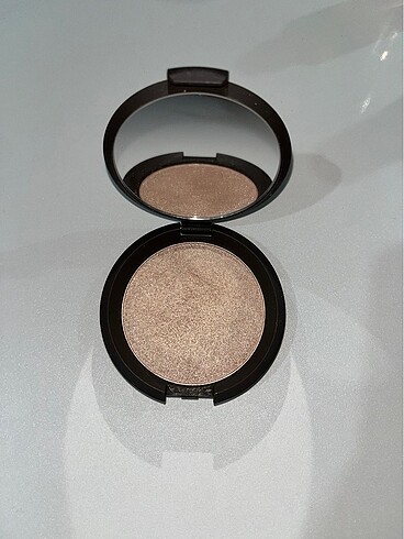 becca opal highlighter