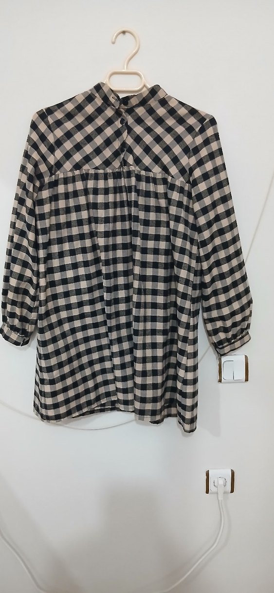 Düğmeli Bej Gri Kareli Bluz - Görsel 3