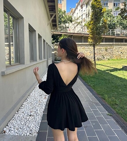 l Beden şortlu siyah elbise