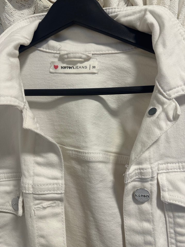 Kadın Beyaz Düğmeli Denim Ceket - Görsel 4