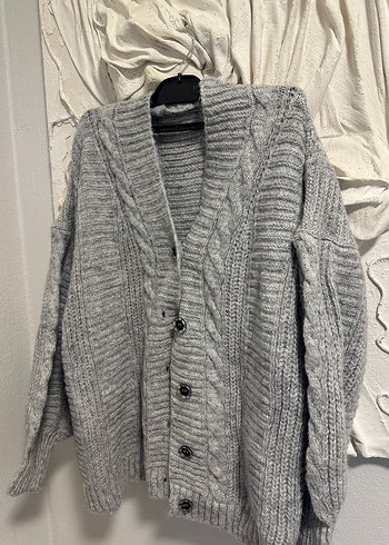 Gri Düğmeli Örgü Kadın Hırka - Görsel 2