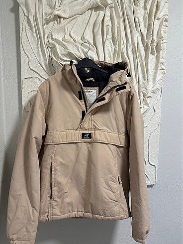 Pull Bear mont ????