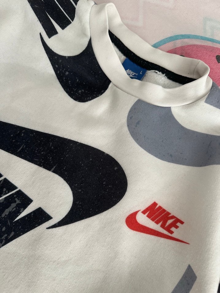 Beyaz Nike Baskılı Kadın Sweatshirt - Görsel 4