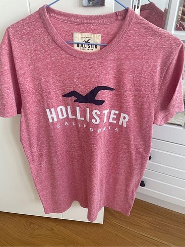 Hollister Tshirt