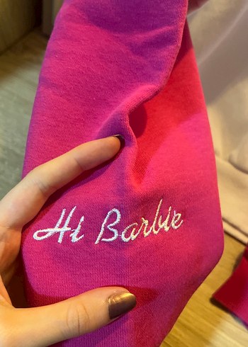 Beyaz ve Pembe Renkli Kadın Sweatshirt - Görsel 2