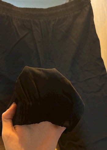 Siyah Kadın Rahat Kesim Fermuarlı Pantolon - Görsel 5