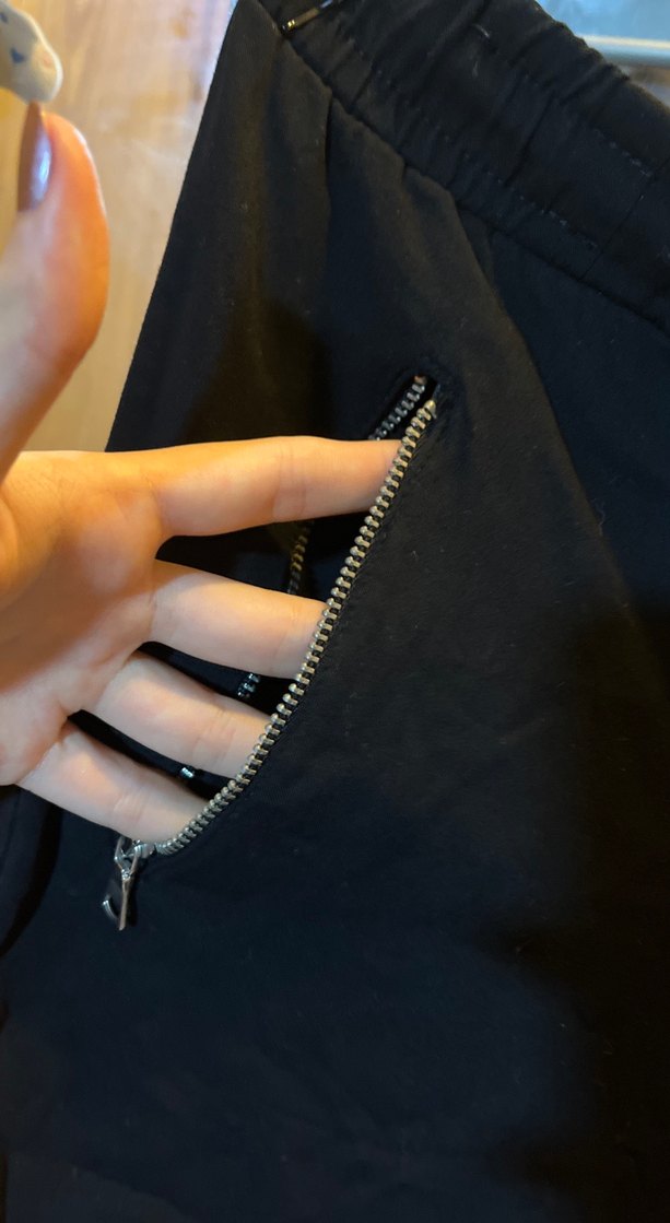 Siyah Kadın Rahat Kesim Fermuarlı Pantolon - Görsel 3