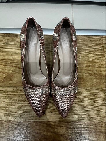 Taşlı Topuklu Ayakkabı - Görsel 5