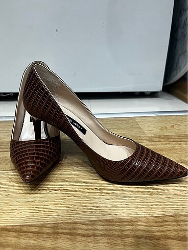 Nine West Kahverengi Topuklu Ayakkabı