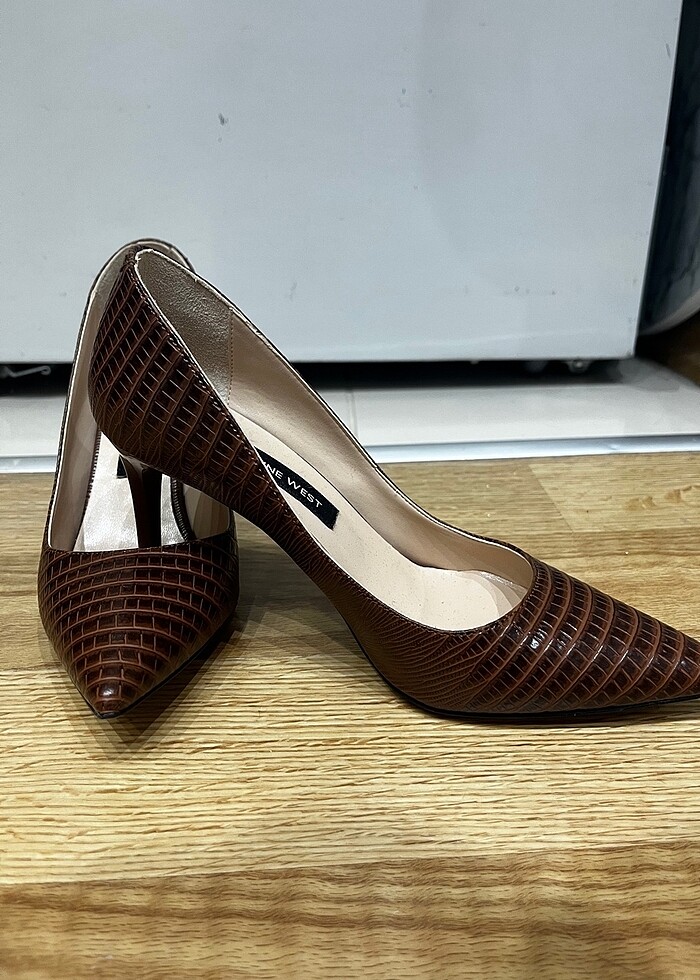 Kahverengi Topuklu Ayakkabı - Görsel 2