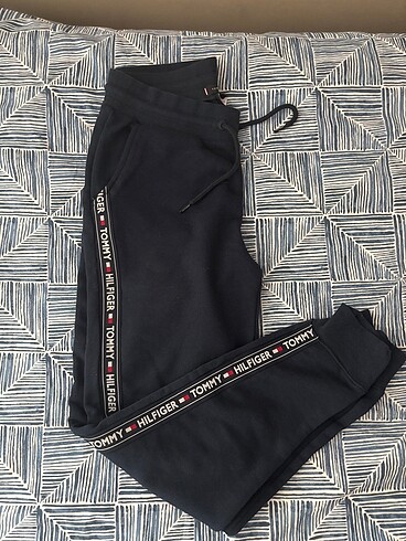 tommy hilfiger eşofman
