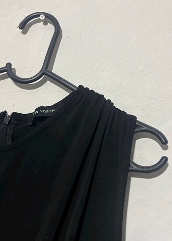 Siyah Drapeli Yüksek Yakalı Uzun Kadın Elbise - Görsel 4