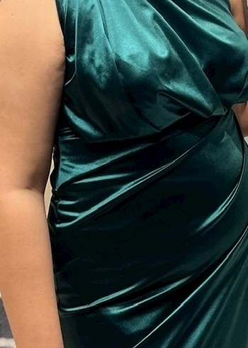 Zümrüt yeşili Tek Omuz Drapeli Parlak Yeşil Abiye Elbise - Görsel 3