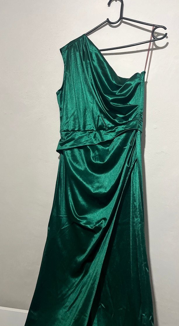 Zümrüt yeşili Tek Omuz Drapeli Parlak Yeşil Abiye Elbise - Görsel 2