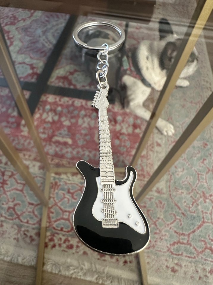 Elektro Gitar Motif Anahtarlık - Görsel 2