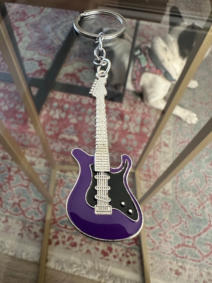 Elektro Gitar Motif Anahtarlık - Görsel 2