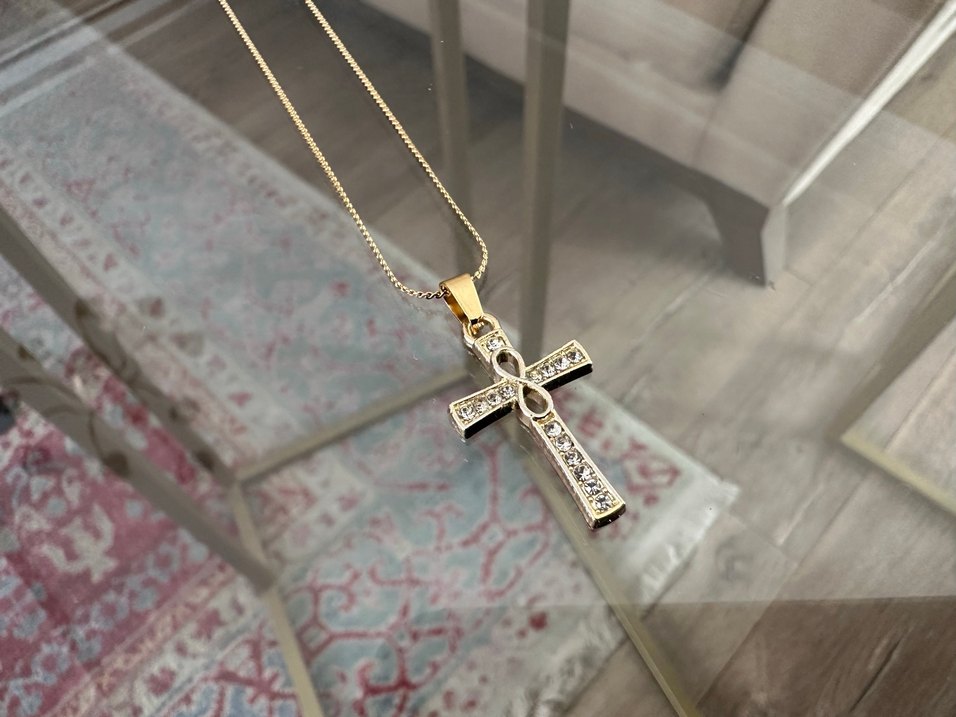 Quartz Taşlı Haç Kolye - Görsel 4