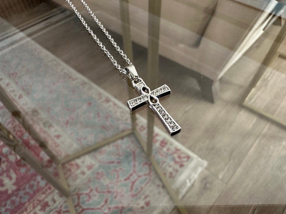 Quartz Taşlı Haç Kolye - Görsel 4