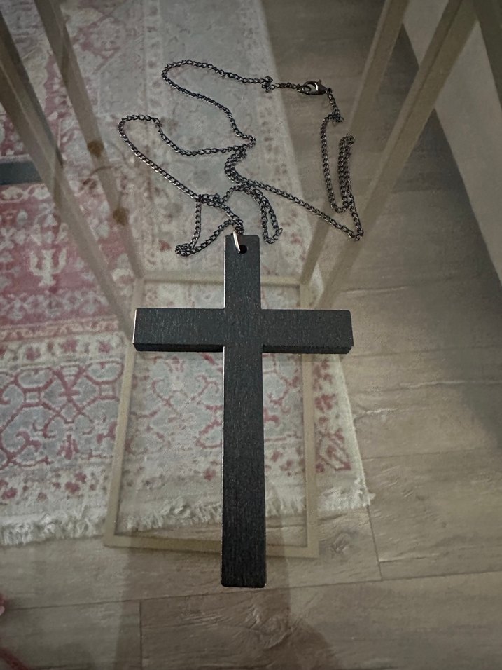 Gothik Ahşap Siyah Büyük Haç Kolye - Görsel 2
