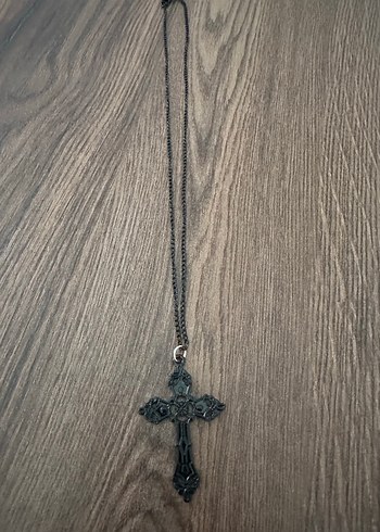 Gothik Siyah Haç Kolye - Görsel 3
