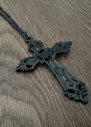 Gothik Siyah Haç Kolye - Görsel 2