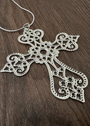 Gothik Nakış İşlemeli Haç Kolye - Görsel 3
