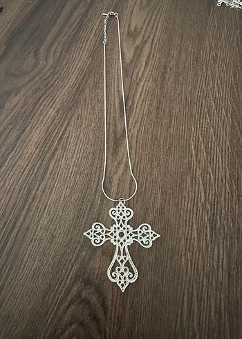 Gothik Nakış İşlemeli Haç Kolye - Görsel 4